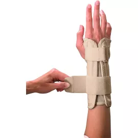 Mueller Wrist Stabilizer Beige Small/Medium