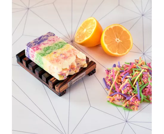  لوح صابون برائحة كيكة عيد الميلاد من  ذا سكين كونسيبت