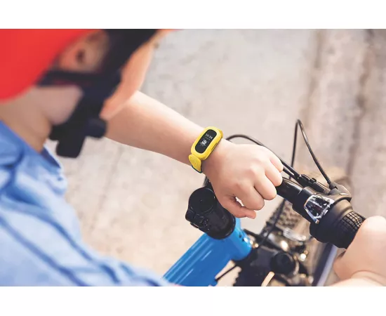 فيتبيت إيس 3 ساعة تتبع النشاط للحركة للأطفال - مينيون أصفر