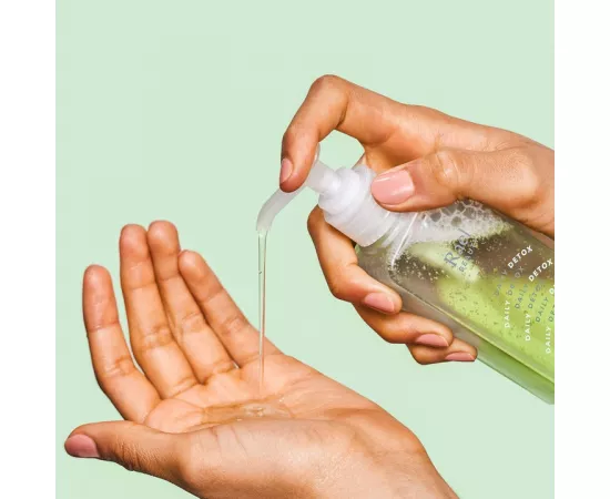 زيت ديتوكس رغوة ملطف ومنظف من رايل بيوتي يومي