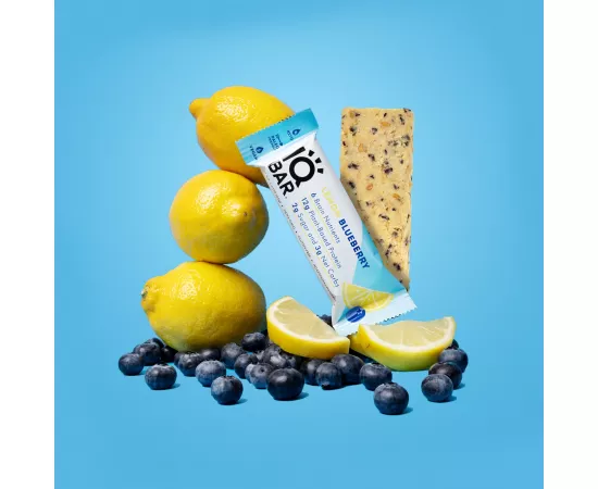  بار البروتين بنكهة الليمون التوت البري من آي كيو بار  12 x 45g